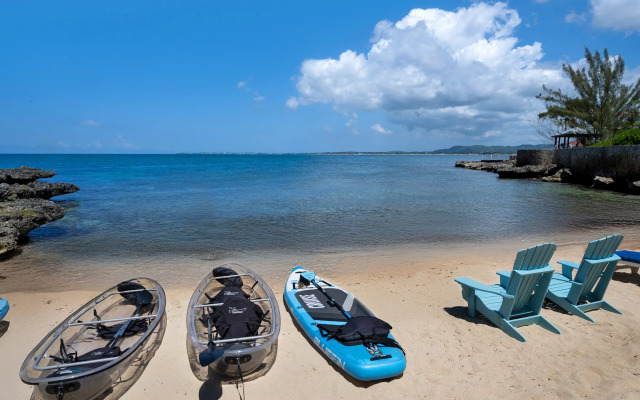 Ocean Cliff Hotel