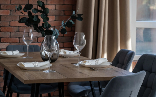 Bolshaya I Stilnaya S Vidom Na Gory Flat