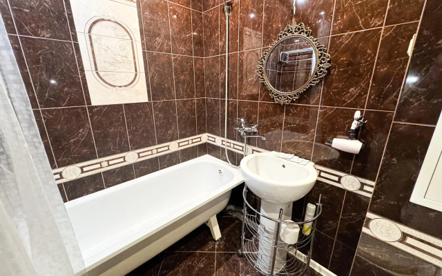 Kvartira s zaseleniem 24/7 luchshiy servis posutochno 50 Apartments