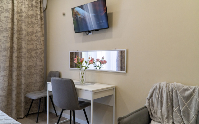 Studiya Kapri Khaus Chetyrekhmestnaya Zhk Letniy Flat