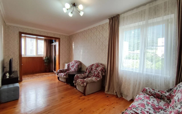 V Tsentre Gagry Flat