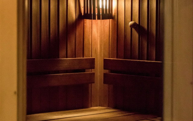 Отель Талес