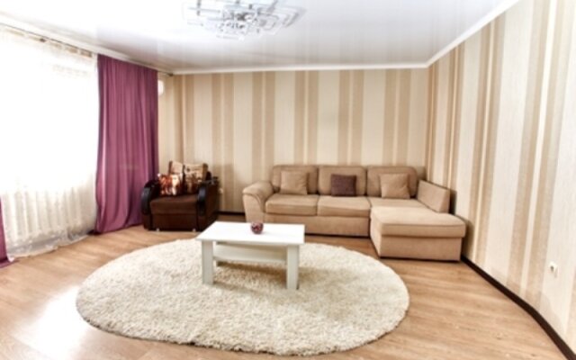 Two-room premium apartment on Katukova 23