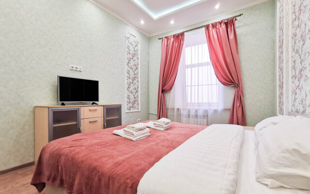 Апартаменты трехкомнатные Apartico на Марата