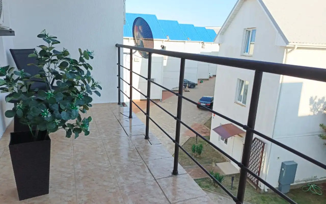 Taunkhaus na Beregu Morya Private House