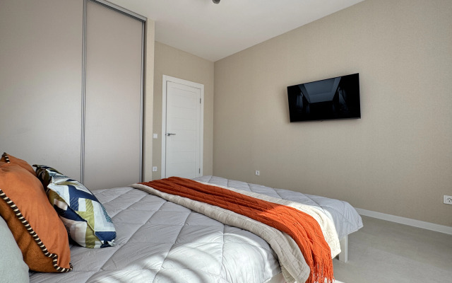 Квартира Евро 2-ком Гусарская 12-55 КакДома напротив Аэропорта