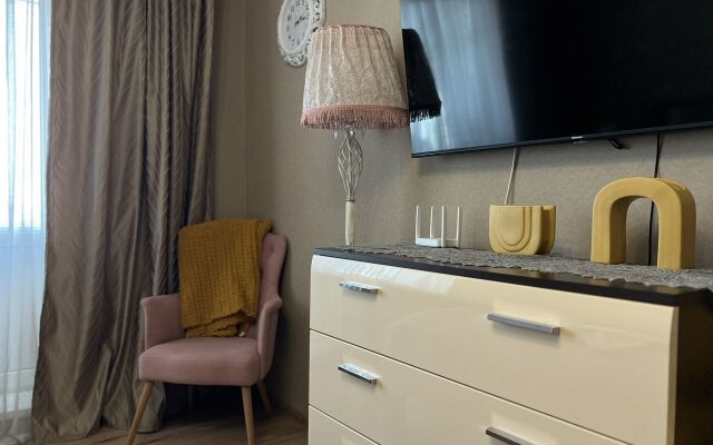 S Shikarnym Vidom na 16 Etazhe Flat