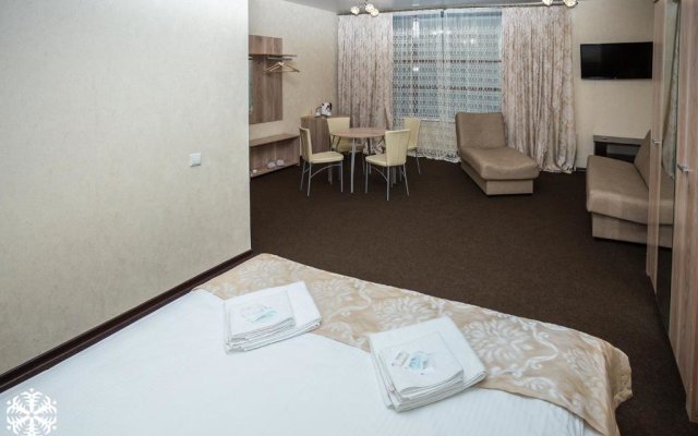 Sportivno-Gostinichnyij Kompleks Zima-Leto Hotel
