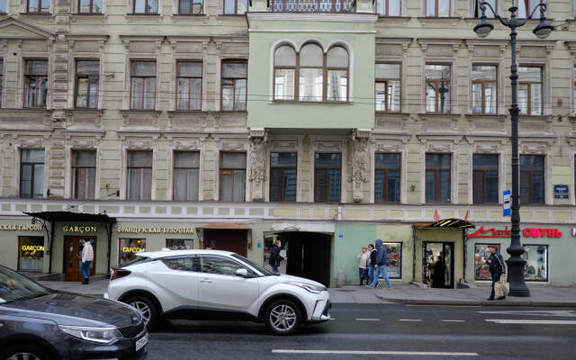 Квартира 2-х комн   у Московского вокзала - Невский пр 103