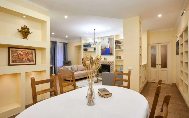 Квартира FlatStay Мойки 6