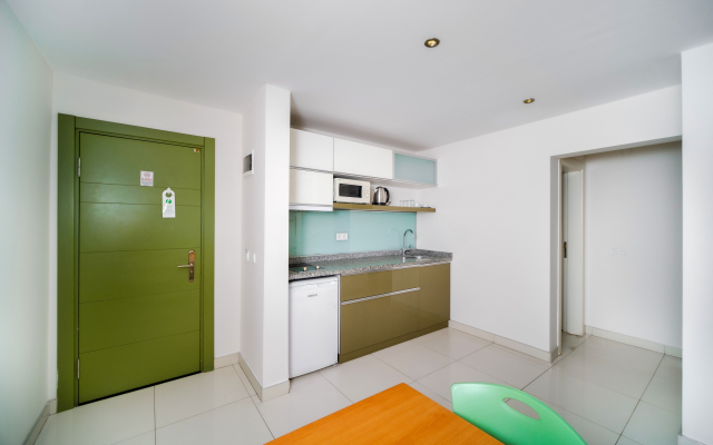 Delfino Boutique Apart-Hotel