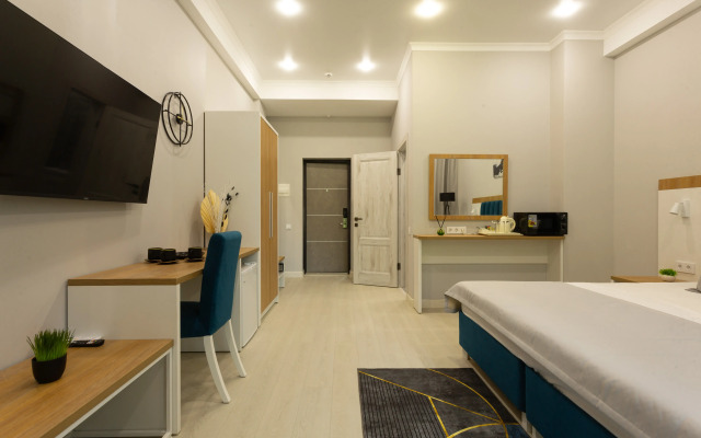 Katrin Lazur - Stilnaya Studiya u Morya v Sochi (Ashe) Apartments