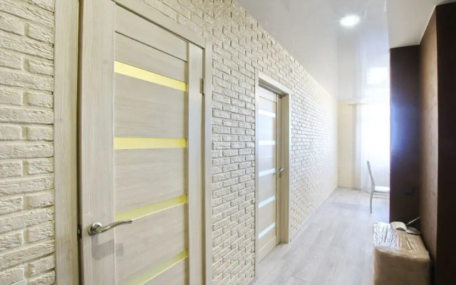 Na Ul. Uritskogo, 23 Flat