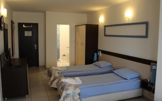 Lilia 2 Hotel