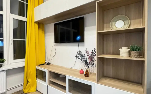 Cosmo Star na Sokolinoy gore Apartament