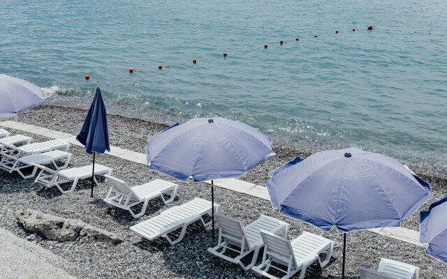 Amza Park Hotel