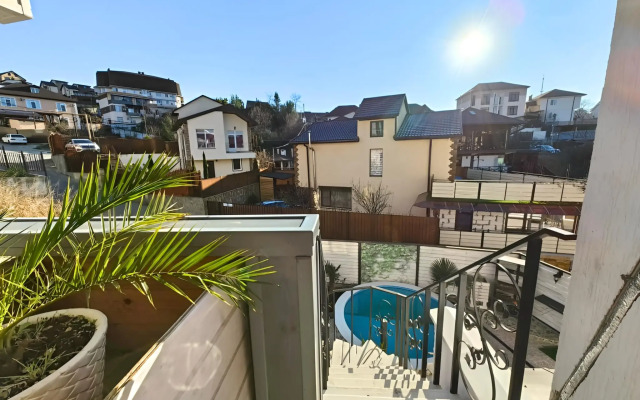 2 St Lysaya Gora 251b v Sochi Apartment