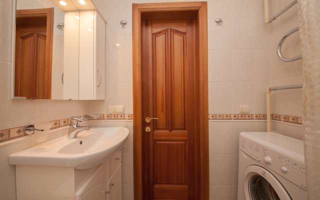 Na Vodopyanova Apartment