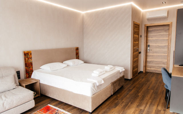 Sanda Hotel