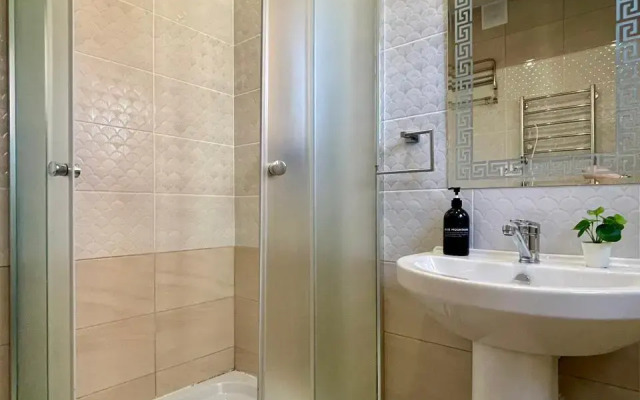Chetyrekhmestnaya Studiya Teply Veterok Flat