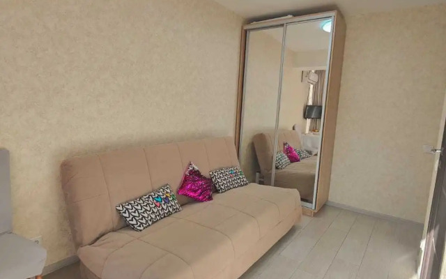 Na Ulitse Urozhaynaya 71/1k6 Flat