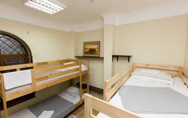 Riv'Erskij Hostel