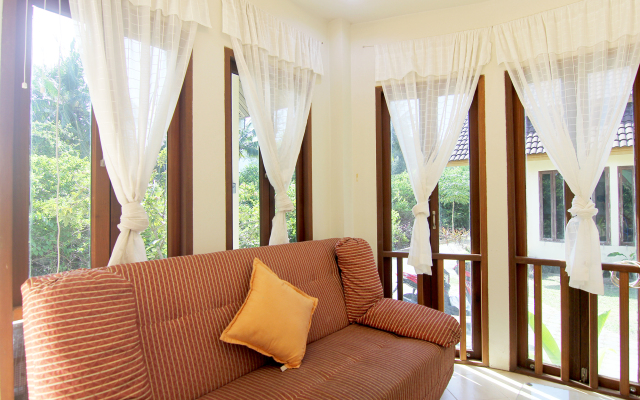 Behind The Sea Villa