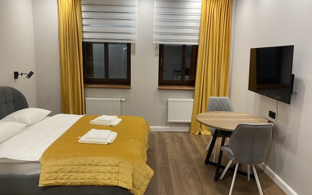 Okolo Kremlya I Naberezhnoy Apartments