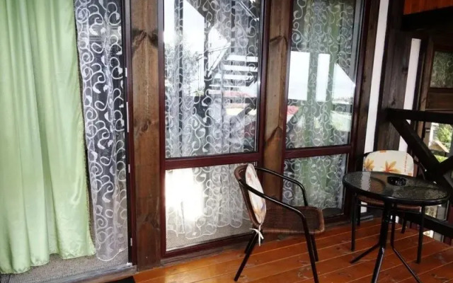 Shale U Morya Guest house
