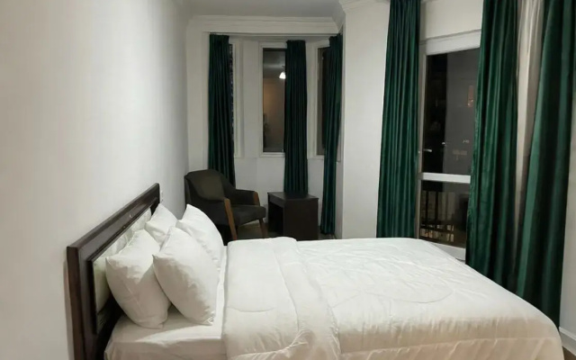 Apart-' Emilia Residence