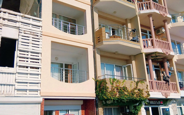 Частный дом Алустон