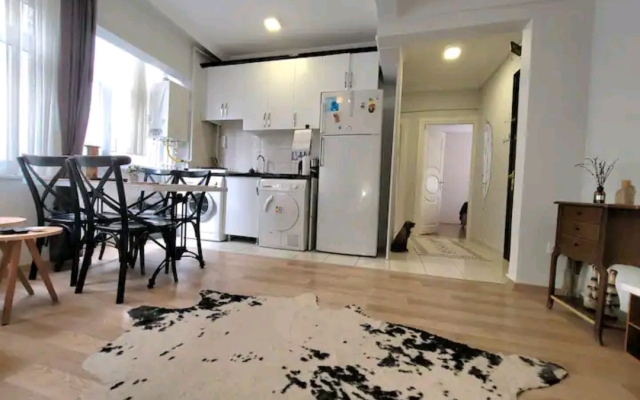 Cozy 3 Bedrooms for 7 people at  Taksim Flat