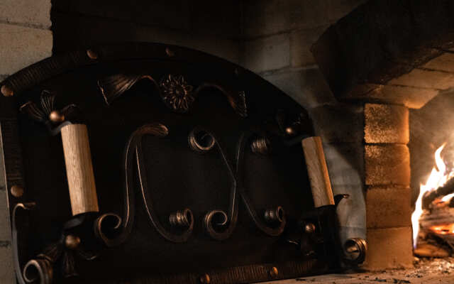 Отель Загородный клуб Любытино Хутор