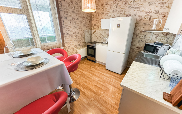 S zaseleniyem Lutshiy servis Posutochno50 Flat