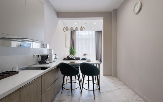 Апартаменты Mirror с отдельной спальней