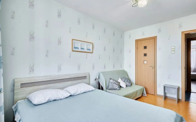 Na Kholodilnoy Ulitse 57a Flat