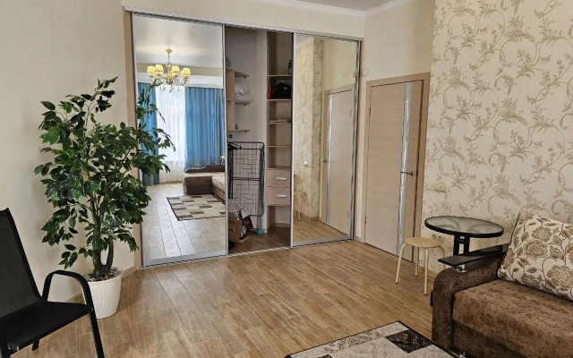 Shikarnaya Dvushka 76 Kv.m Flat