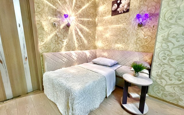 Na 5 Etazhe V Tsentre Goroda Flat
