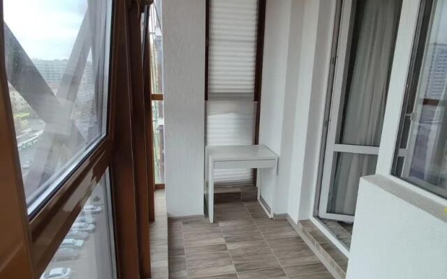 Апартаменты с Балконом и Видом на Город на Ленина 59Р