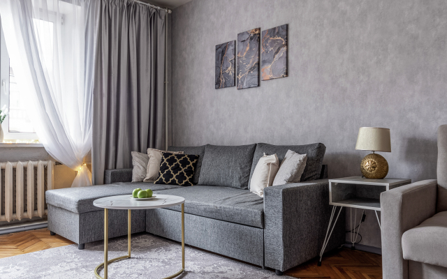 Prostornye apartamenty u Nevy Flat