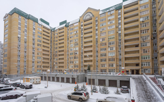 Апартаменты на улице Адоратского 1