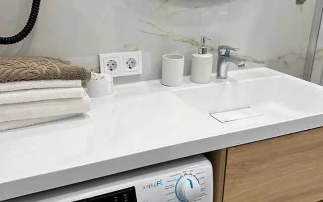 Апартаменты на Набережной 75к2 (602.2)