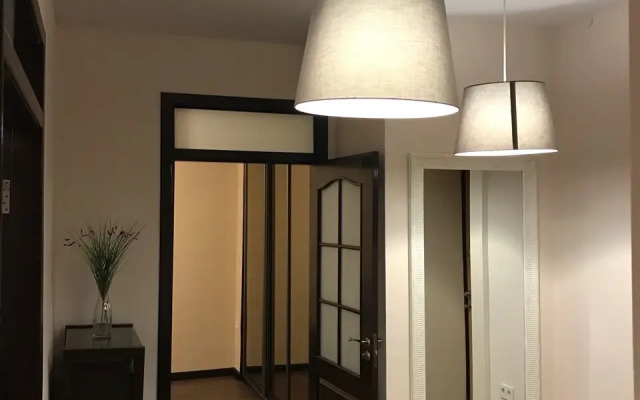 Studiya S Otdelnoy Spalney V Rayone Vokzal Apartmentsa