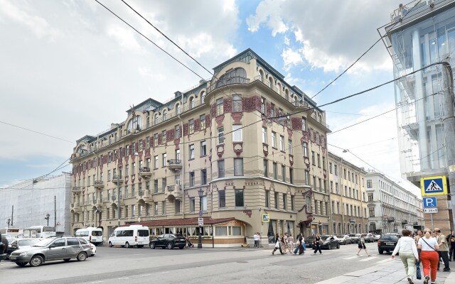 Апартаменты с видом на Казанский собор