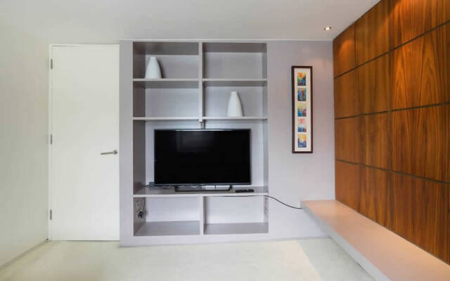Comfortable Aircon Apartment Earls Court