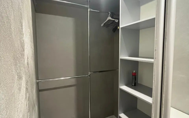 Квартира Уютная Однокомнатная в Сдepжанных Тонах