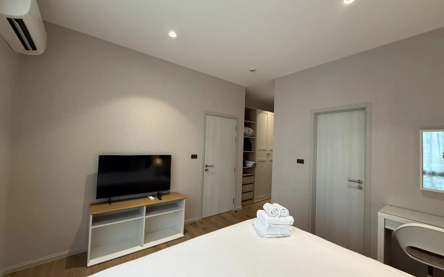 Moon Sweet Home Phuket Apartments