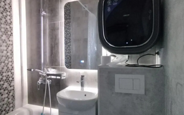 Studiya Na Ulitse Naberezhnaya Irkuta 21 Flat