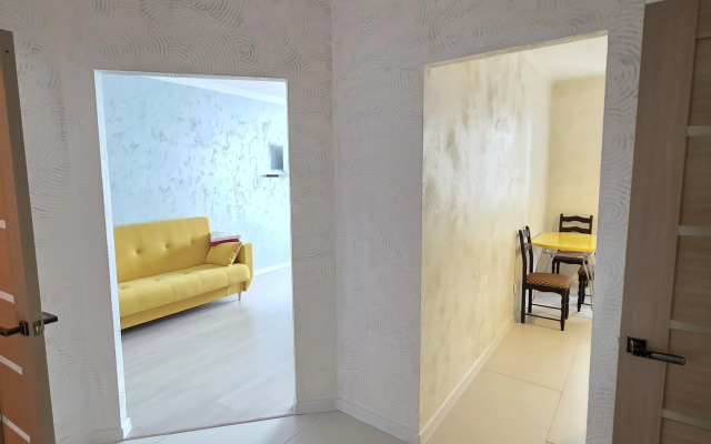 Апартаменты Однокомнатные на Максима Горького 172