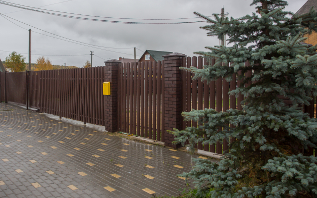 Torzhestvo Gk Topolya  Guest House